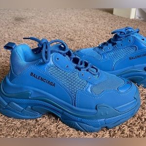 Blue balenciaga triple s size 39